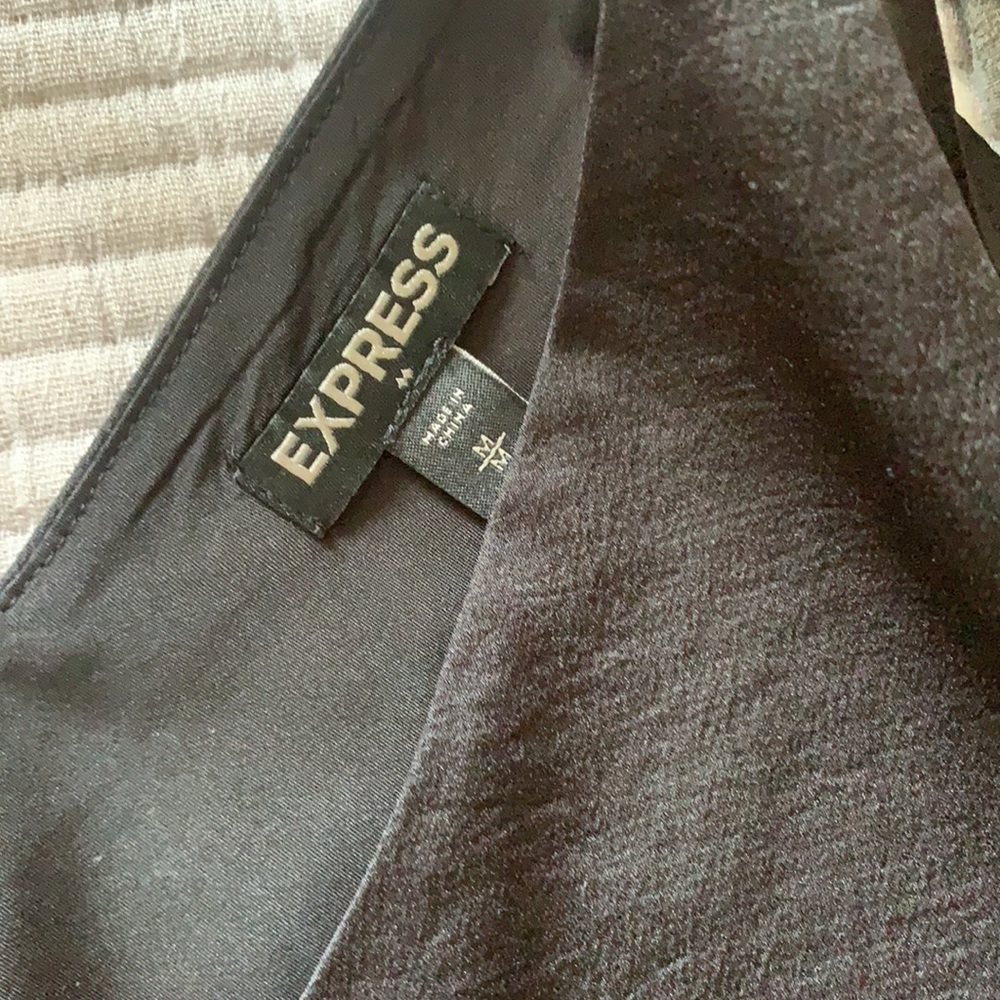 Express Tank Top - Picture 4 of 4